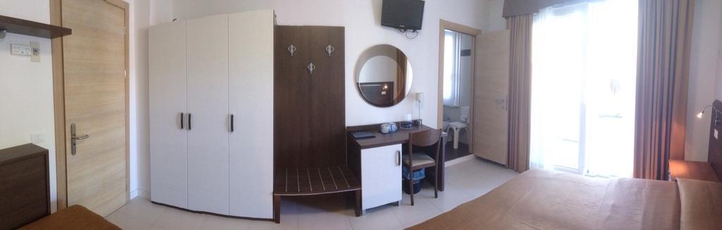 Hotel Bellevue Lignano Sabbiadoro Dış mekan fotoğraf