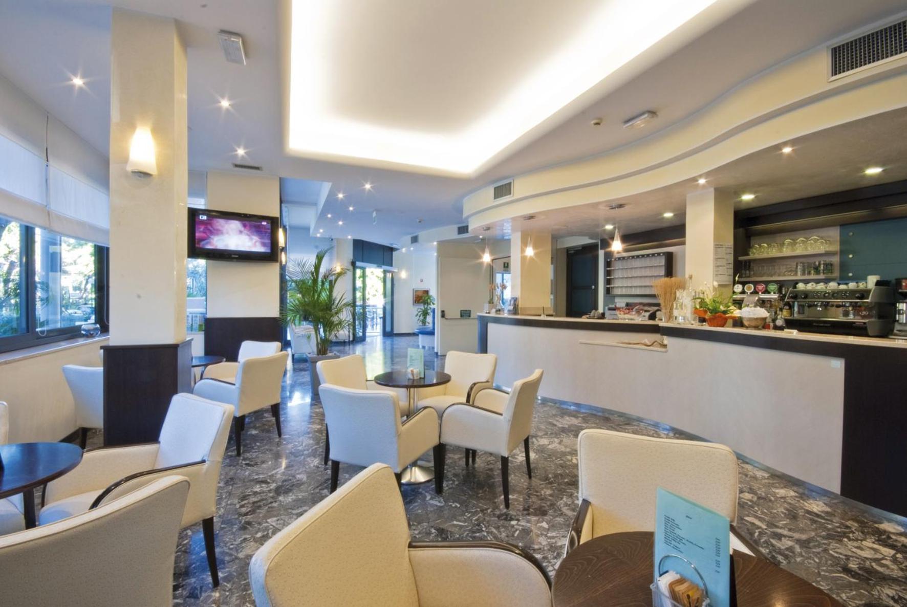 Hotel Bellevue Lignano Sabbiadoro Dış mekan fotoğraf