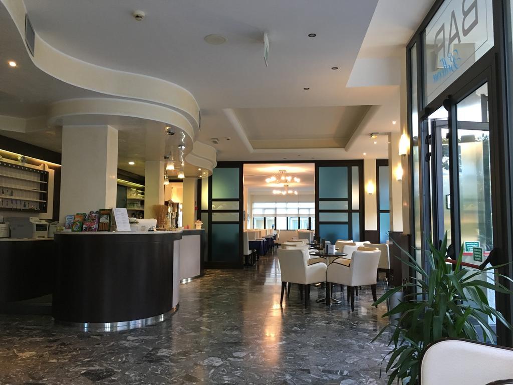 Hotel Bellevue Lignano Sabbiadoro Dış mekan fotoğraf