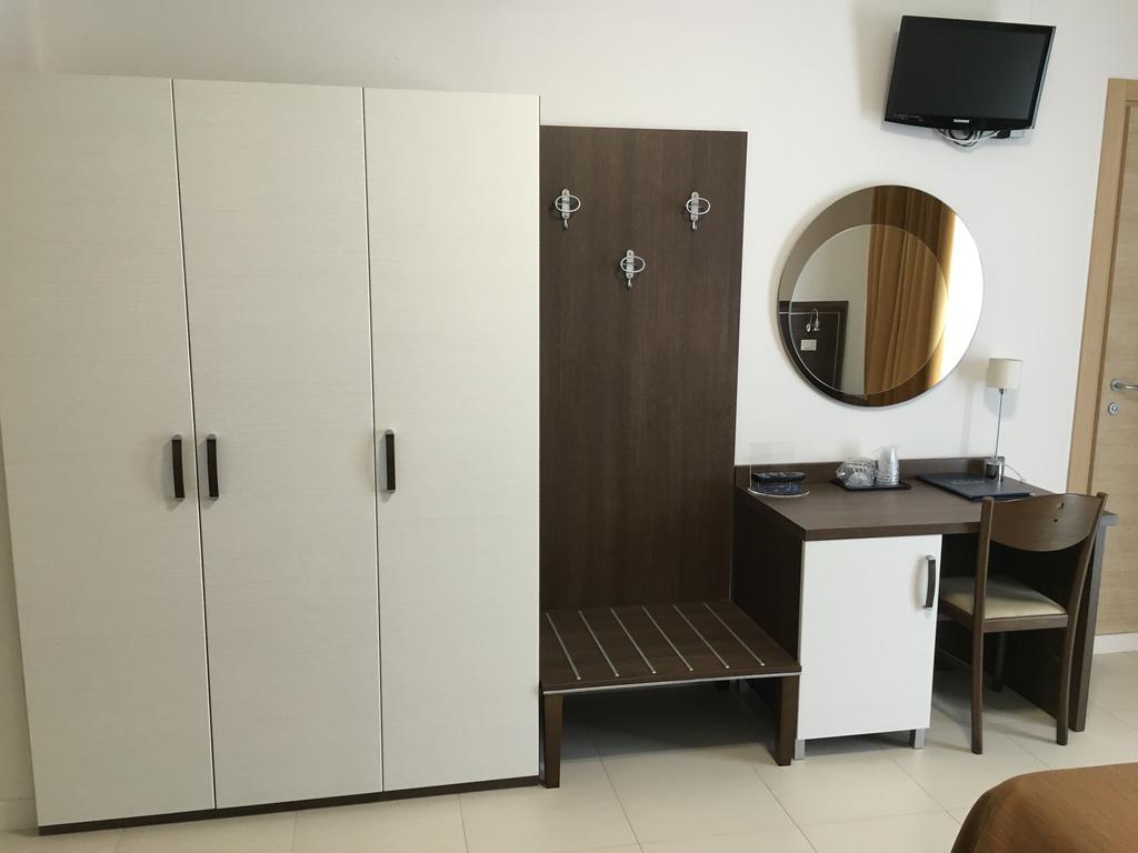 Hotel Bellevue Lignano Sabbiadoro Dış mekan fotoğraf
