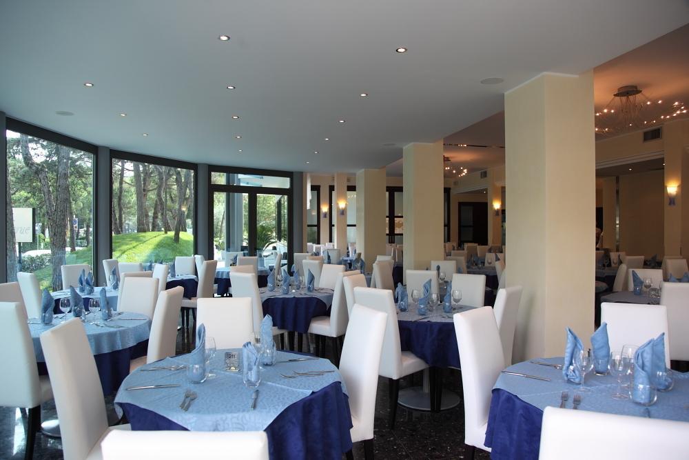 Hotel Bellevue Lignano Sabbiadoro Dış mekan fotoğraf