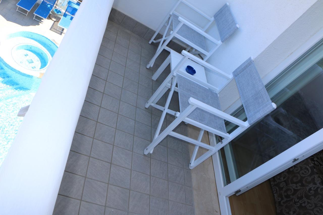 Hotel Bellevue Lignano Sabbiadoro Dış mekan fotoğraf