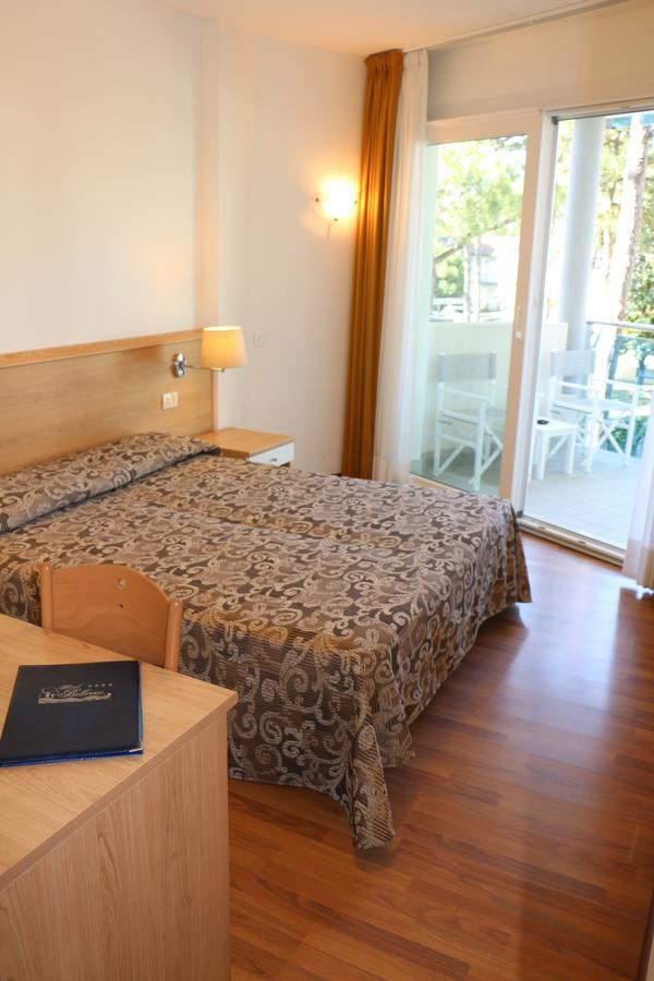 Hotel Bellevue Lignano Sabbiadoro Dış mekan fotoğraf